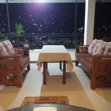 Luxury Apartment The Walkers Nest Kandy Eksteriør bilde