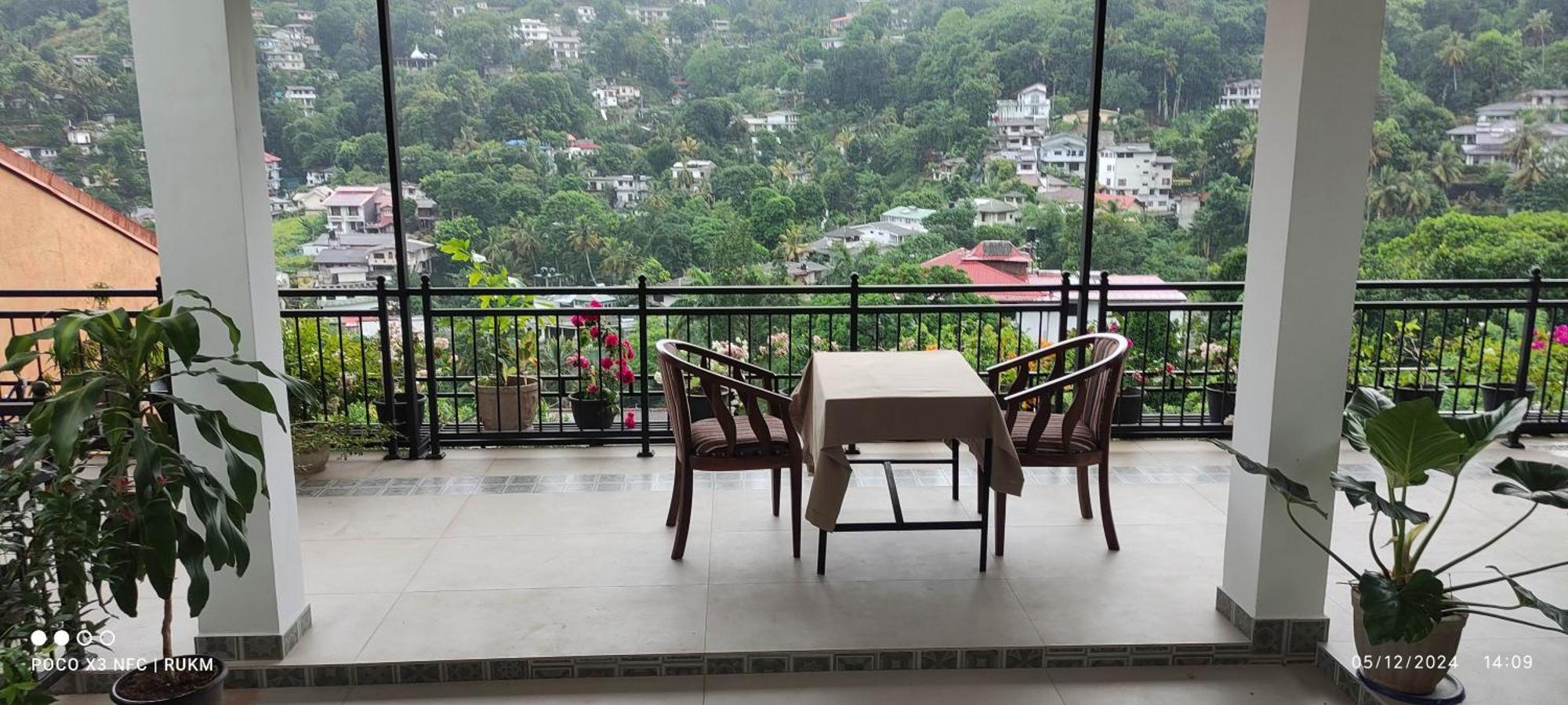 Luxury Apartment The Walkers Nest Kandy Eksteriør bilde